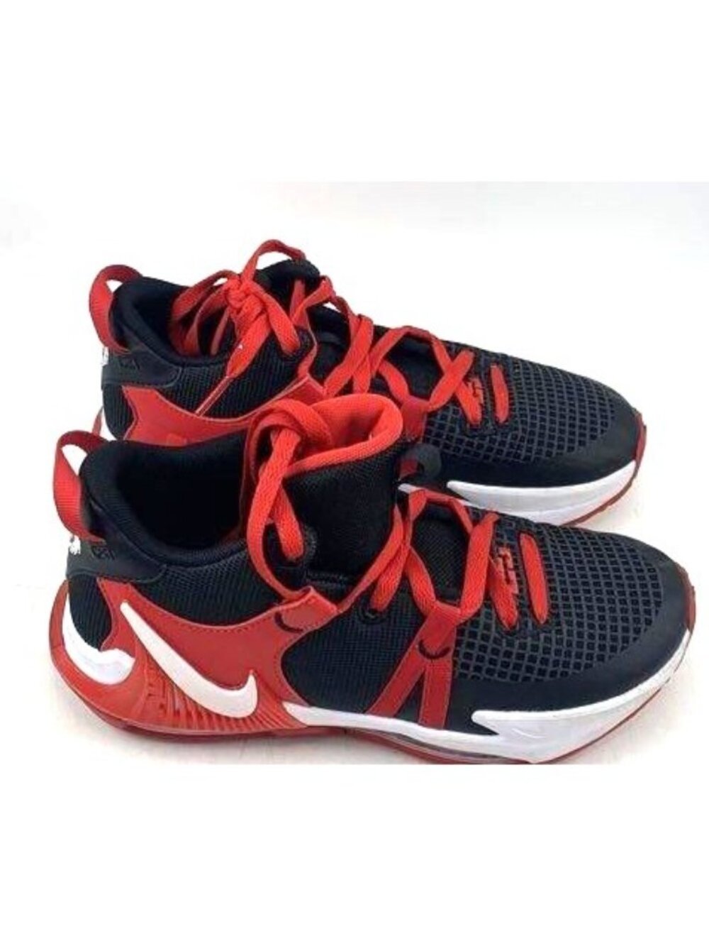 Nike LeBron Witness 7 GS Bred Basketball Shoes Size 6Y
